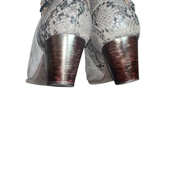 Vionic Naomi Snake Gray Suede Snakeskin Ankle Boots Size 7.5 - Picture 10 of 13